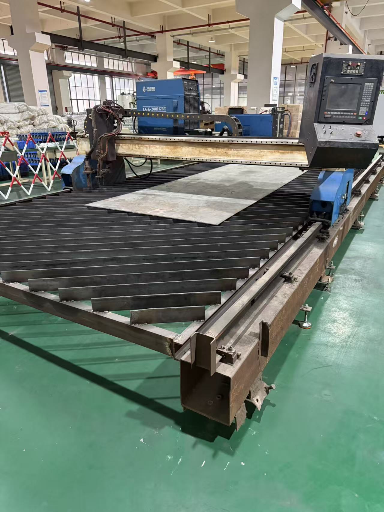 【華遠數控等離子切割機】7×3米工作臺